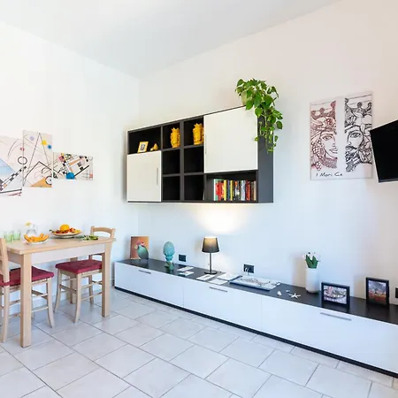 I Mori Ca Apartment *